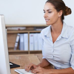 Ζητούνται φαρμακοϋπάλληλος, διανομέας και αισθητικός σε επιχείρηση της Λαμίας