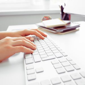 Ζητείται κοπέλα για γραμματειακή υποστήριξη σε γραφείο στη Μακρακώμη