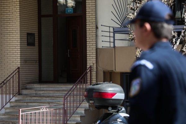 Συνελήφθη ο 54χρονος για τις δολοφονίες της μητέρας και της αδελφής του στου Ζωγράφου - «Πέθαναν από φυσικά αίτια», ισχυρίστηκε