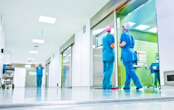 Αυτά είναι τα επαγγέλματα που φοροδιαφεύγουν περισσότερο: Στην κορυφή γιατροί, δικηγόροι, ηλεκτρολόγοι, υδραυλικοί
