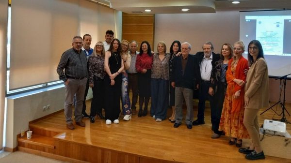 Με επιτυχία πραγματοποιήθηκε ο 7ος ποιητικός μαραθώνιος "Αγανίκη Αινιάνος - Μαζαράκη"