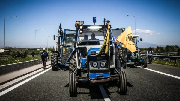 Βγήκαν ξανά οι αγρότες με τρακτέρ στους δρόμους – Κυκλοφοριακές ρυθμίσεις στον κόμβο του Ε65