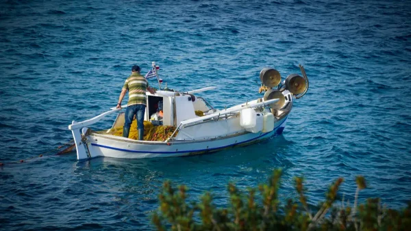 Τουρκία: Οι ελληνικοί χάρτες αλιείας χαράσσουν «φανταστικά σύνορα» σε Αιγαίο και Ανατολική Μεσόγειο