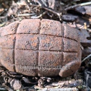 Οι εργασίες αποκάλυψαν χειροβομβίδα μέσα στην αποθήκη