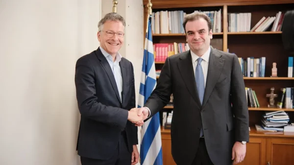 Ντάισελμπλουμ για Πιερρακάκη: Με κάνει περήφανο ότι ο Έλληνας υπουργός Οικονομικών προεδρεύει του Eurogroup
