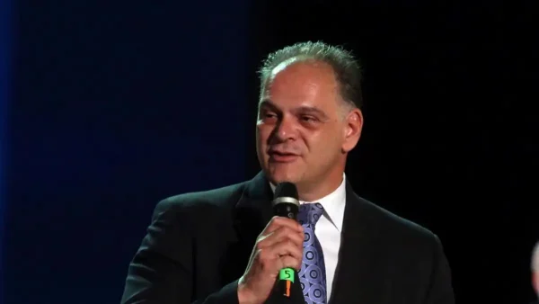 ΟΠΕΚΕΠΕ: «Δεν δέχθηκα πίεση, δεν υπάρχει παράνομη πράξη των 13 βουλευτών» δηλώνει ο πρώην πρόεδρος Δημήτρης Μελάς