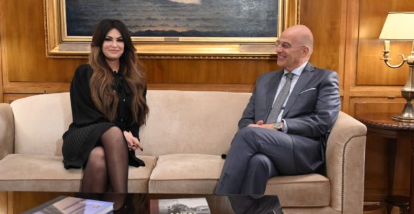 Δένδιας και Γκιλφόιλ συζήτησαν για τη σύμπραξη της Ελλάδας με την Εθνική Φρουρά της Φλόριντα