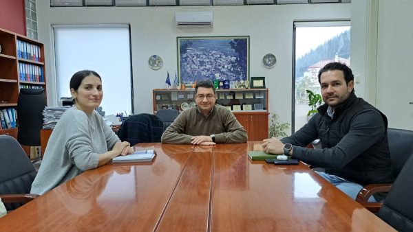 Συνάντηση εργασίας στο πλαίσιο της αντικατάστασης Αντιδημάρχου στον Δήμο Λοκρών