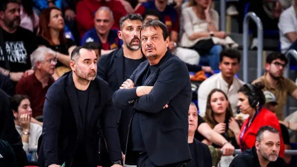 Εργκίν Αταμάν στους παίκτες του Παναθηναϊκού: «Παίξαμε το τέλειο μπάσκετ, τώρα να συγκεντρωθούμε στη Βαλένθια»