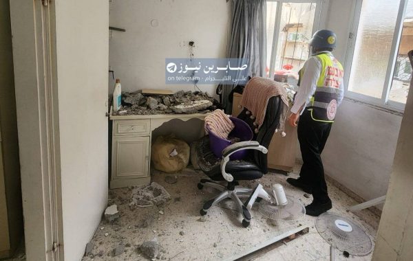 Εκρήξεις και τραυματίες στο Ισραήλ από ιρανική βόμβα διασποράς – Το Τελ Αβίβ αναχαίτισε πύραυλο των Χούθι