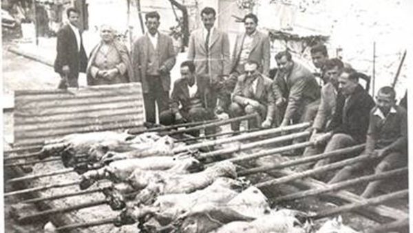 Το παραδοσιακό Ρουμελιώτικο Πάσχα στην Αμφίκλεια - Μοναδικές εικόνες