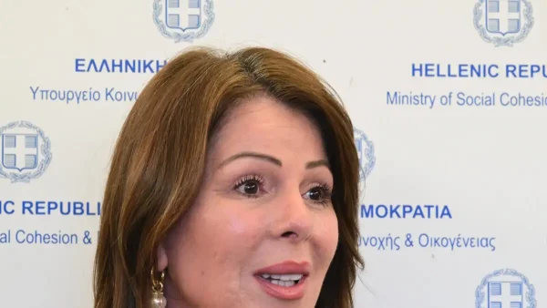 ΟΠΕΚΕΠΕ: «Ζήτησα τη βοήθεια της κυρίας Παπακώστα για ένα ζώο» λέει ο κτηνοτρόφος για το «ρουσφέτι»