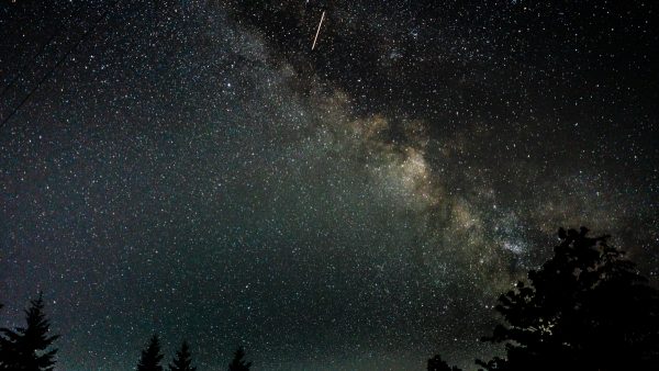 Κομήτης που δεν έχει εμφανιστεί εδώ και 170.000 χρόνια, ετοιμάζεται να φωτίσει τον ουρανό