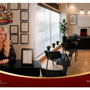 Λαμία: Το Κέντρο Ξένων Γλωσσών Υφαντή Βασιλική σας υποδέχεται στο νέο πρότυπο χώρο του!
