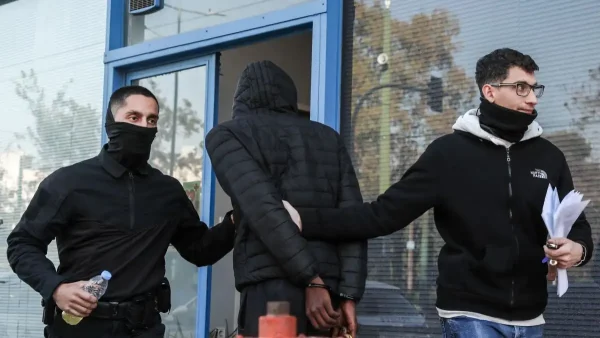 Τροχαίο στη Λιοσίων: Στη φυλακή ο 16χρονος που παρέσυρε την ανήλικη – Τι υποστήριξε στην απολογία του