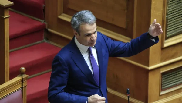 Επίδομα 250 ευρώ για τους χαμηλοσυνταξιούχους ανακοινώνει την Τετάρτη ο Κυριάκος Μητσοτάκης – Πώς θα μοιραστεί το υπερπλεόνασμα των 500 εκατ.