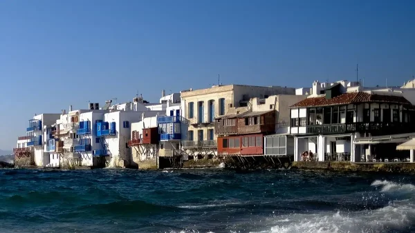 Μύκονος: Συνελήφθη οδηγός ταξί για υπερχρέωση πελατών, κλιμακώνονται οι έλεγχοι και στα υπόλοιπα νησιά