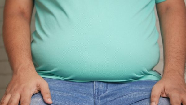 Ανησυχητικά στοιχεία από ΕΛΣΤΑΤ: Παχύσαρκοι οι μισοί άνδρες και οι τρεις στις δέκα γυναίκες