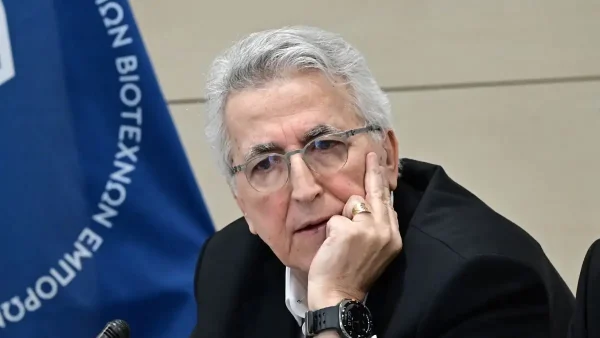 Γιάννης Παναγόπουλος: Έρευνες του ελληνικού FBI στο σπίτι και το γραφείο του προέδρου της ΓΣΕΕ για την υπεξαίρεση κονδυλίων