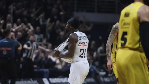 ΠΑΟΚ – Άρης Betsson 88-77: Ταϊρί και Μπέβερλι έκριναν το ντέρμπι της Θεσσαλονίκης και ο «δικέφαλος» κλείδωσε την 4άδα στη GBL