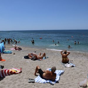 Αυτές είναι οι παραλίες της Αττικής που απαγορεύεται η κολύμβηση