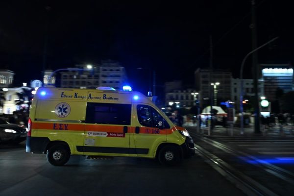 «Πετάχτηκε ξαφνικά μπροστά μου» υποστηρίζει ο οδηγός του λεωφορείου στον Πειραιά - Μάχη για τη ζωή του δίνει ο 17χρονος