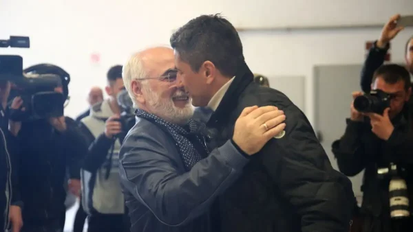 ΠΑΟΚ: Στήριξη Σαββίδη σε Λουτσέσκου