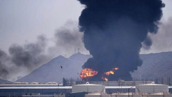 Πόλεμος στη Μ. Ανατολή: Drones χτύπησαν διυλιστήριο στο Κουβέιτ, η ΕΕ προετοιμάζεται για μακροχρόνια κρίση
