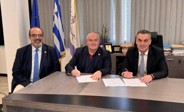 Συνάντηση εργασίας για λειτουργία Τμημάτων Μεταπτυχιακών Σπουδών στο Δήμο Λεβαδέων