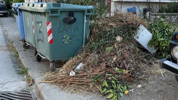 Καταγγελία για συνεχή ανεξέλεγκτη απόθεση απορριμμάτων