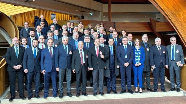 Φάνης Σπανός από το Στρασβούργο: «Να δώσουμε λόγους να επιστρέψουν και ευκαιρίες για να μείνουν οι άνθρωποι στον τόπο τους»