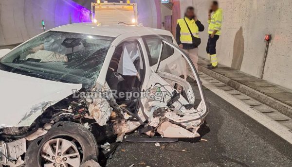 Φθιώτιδα: Τροχαίο ατύχημα με εγκλωβισμό μέσα σε σήραγγα της εθνικής οδού - Δείτε εικόνες