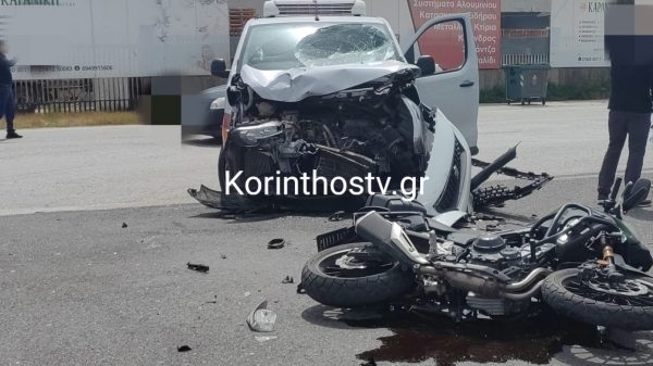 Νεκρός μοτοσικλετιστής που συγκρούστηκε με αυτοκίνητο στην Κορινθία