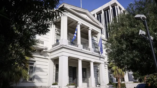 Υπουργείο Εξωτερικών για τις απειλές Φιντάν: Η Ελλάδα δεν δέχεται υποδείξεις για την εξωτερική της πολιτική, ούτε οφείλει εξηγήσεις σε κανέναν