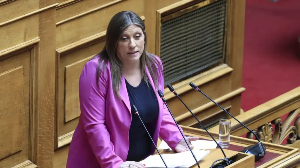 Την άρση της βουλευτικής ασυλίας της Ζωής Κωνσταντοπούλου εισηγείται η Επιτροπή Δεοντολογίας της Βουλής