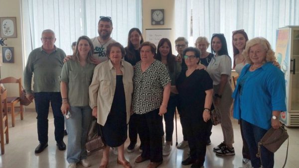 Δράση διαγενεακής σύνδεσης από το Β' ΚΑΠΗ του Δήμου Λαμιέων και την ΕΚΨ Π. Σακελλαρόπουλος