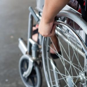 Ξεκινούν αύριο οι αιτήσεις για το πρόγραμμα «Προσωπικός Βοηθός για Άτομα με Αναπηρία»
