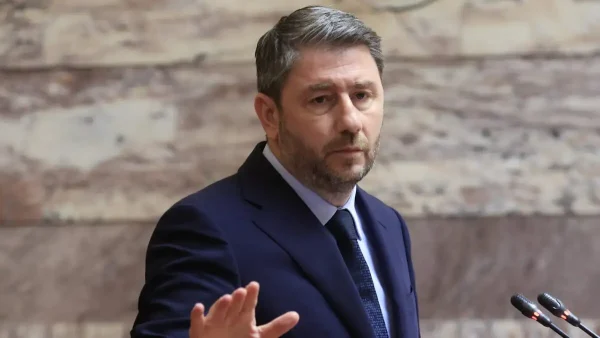 Σκληρή επίθεση Ανδρουλάκη σε ΝΔ: «Μούφα δημοσιογράφος ο Κατακουζηνός σε επιχείρηση πολιτικής δολοφονίας μου»