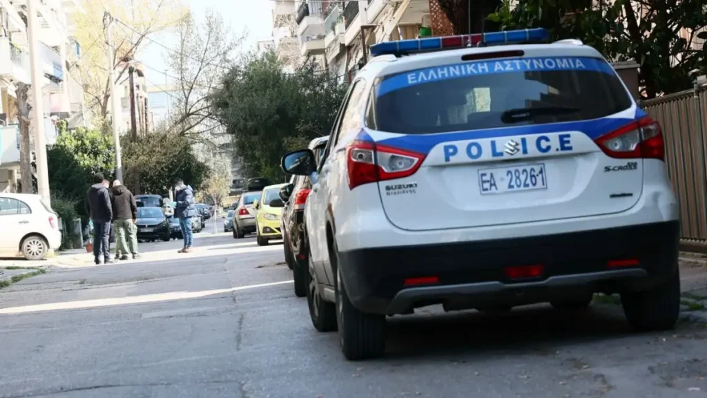 Έφοδος της ΕΛΑΣ σε Πολεοδομίες: Έξι συλλήψεις για «εξυπηρετήσεις» και «φακελάκια» – Βρέθηκαν πάνω από 330.000 ευρώ