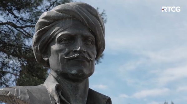 Αφιέρωμα της τηλεόρασης του Μαυροβουνίου στον ήρωα Βάσσο Μαυροβουνιώτη