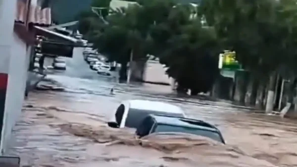 Σε συναγερμό η Βραζιλία από φονικές πλημμύρες και έντονες βροχοπτώσεις – 6 νεκροί και χιλιάδες εκτοπισμένοι