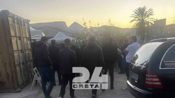 Δολοφονία στο Ηράκλειο: Σπαρακτικές στιγμές στο σπίτι του 21χρονου Νικήτα – «Παιδί μου δεν σε γλύτωσα»