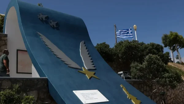 Τάκης Θεοδωρικάκος για τον σμηναγό Κωνσταντίνο Ηλιάκη: Το χαμόγελό του θα μας φωτίζει για πάντα