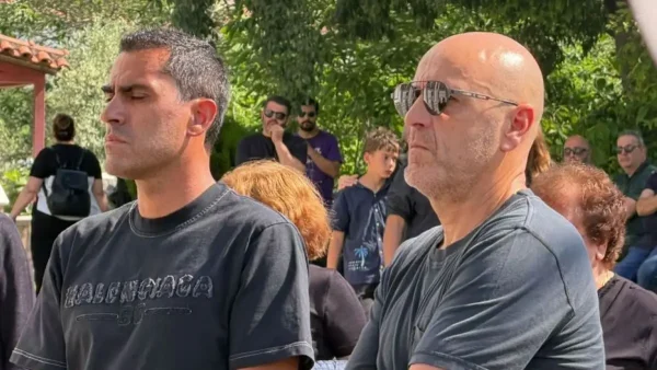 Κηδεία Παρασκευά Άντζα: Βαρύ πένθος και οδύνη στη Δράμα – «Σκεφτόταν πάντα τους άλλους ακόμα και στην κατάσταση που ήταν»