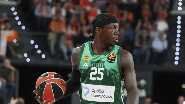 Κέντρικ Ναν: Τα highlights του Αμερικανού από το Game 2 του Παναθηναϊκού με τη Βαλένθια και η ατάκα του Κόμπι Μπράιαντ