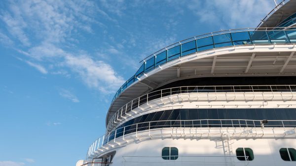 Στο Ρότερνταμ το κρουαζιερόπλοιο MV Hondius, σε καραντίνα λόγω χανταϊού μέλη του πληρώματος