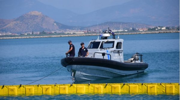 Δύο γυναίκες τραυματίστηκαν από μεγάλο κυματισμό που προκάλεσε ταχύπλοο στην Ζάκυνθο