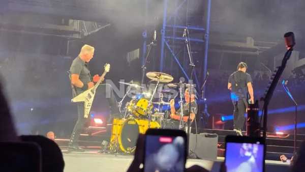 Παραλήρημα για τους Metallica στο ΟΑΚΑ – Έπαιξαν το συρτάκι του Ζορμπά και Τρύπες μέσα σε αποθέωση