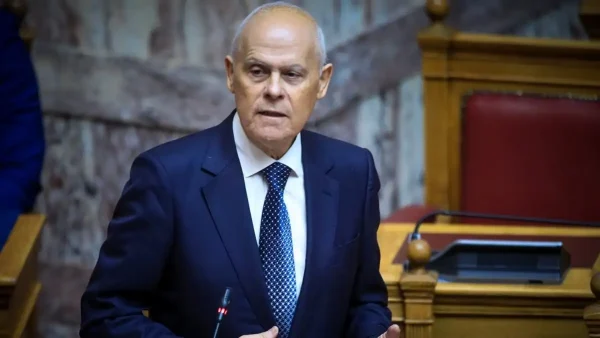 Στην κηδεία του Νίκου Ταγαρά την Τετάρτη ο Κυριάκος Μητσοτάκης
