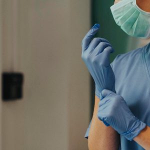 Από τη Μονάδα Φροντίδας Ηλικιωμένων «Μητέρα» ζητούνται νοσηλεύτριες